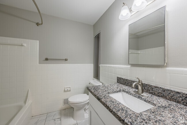 Bathroom 1BR, 1BA - 670SF
