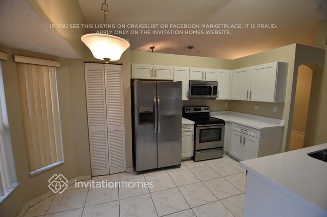 Photo - 12610 SW 18th St