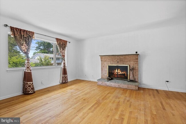 Building Photo - 6311 Barrs Ln