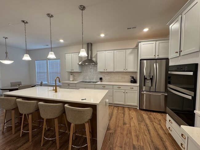 Photo - 193 Wheatfield Dr