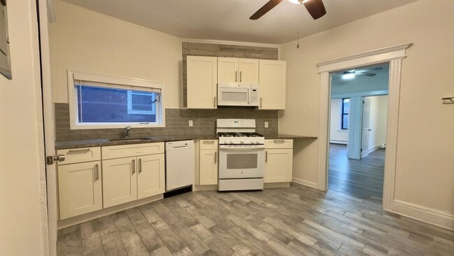 Photo - 668-670 John F. Kennedy Boulevard Unit 5