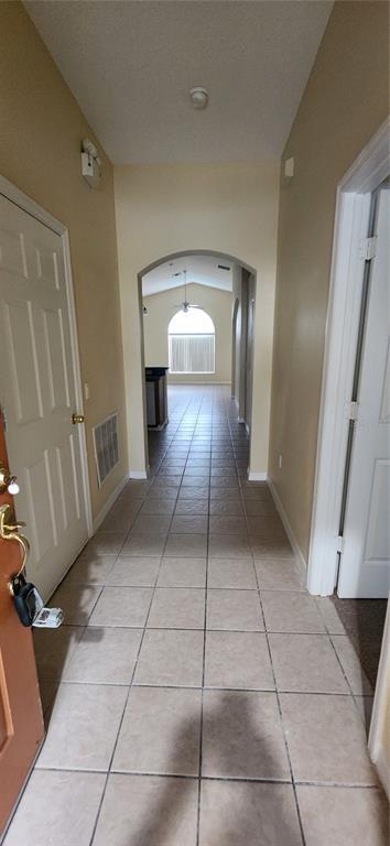 Photo - 407 Kildrummy Dr
