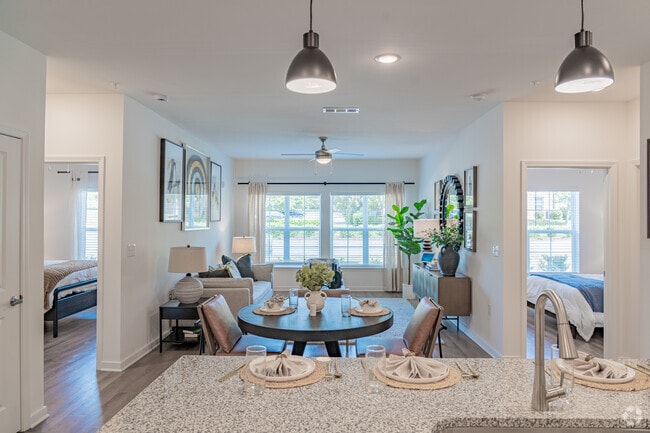 3BR, 2BA - 1,118SF - Living Room - Raleigh Exchange