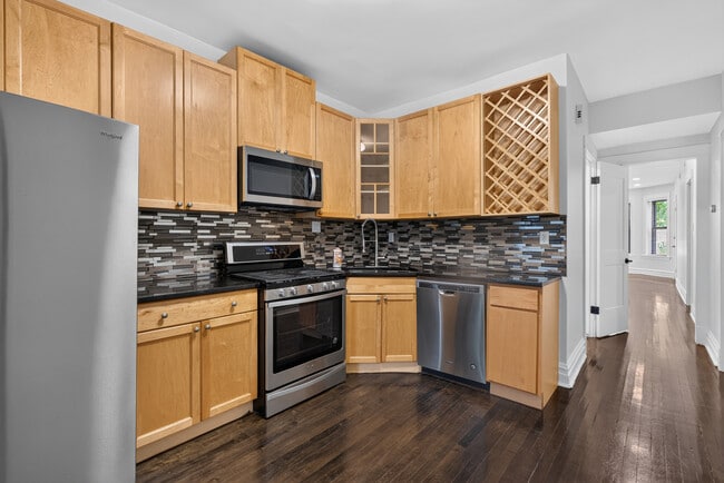 Photo - 3023 W Wellington Ave
