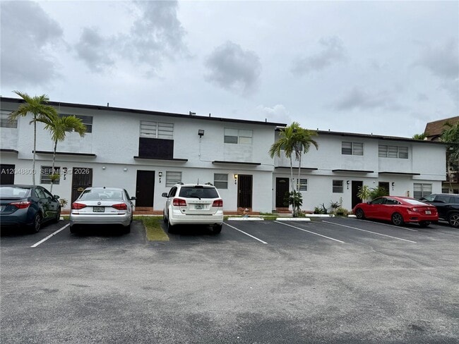 Photo - 20 SW 108th Ave Unit F7