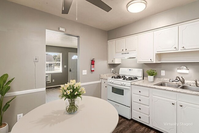 Photo - 4277 Wright Ave Unidad 794 Elaine Ave