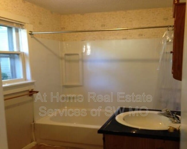 Photo - 1843-B E Monroe St