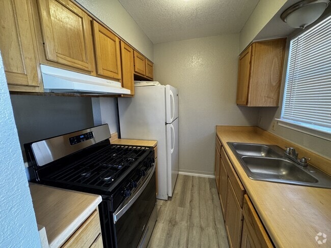Building Photo - 13340 Horizon Blvd Rental