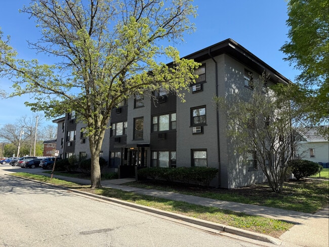 Building Photo - 7202 Adams St Unit 11
