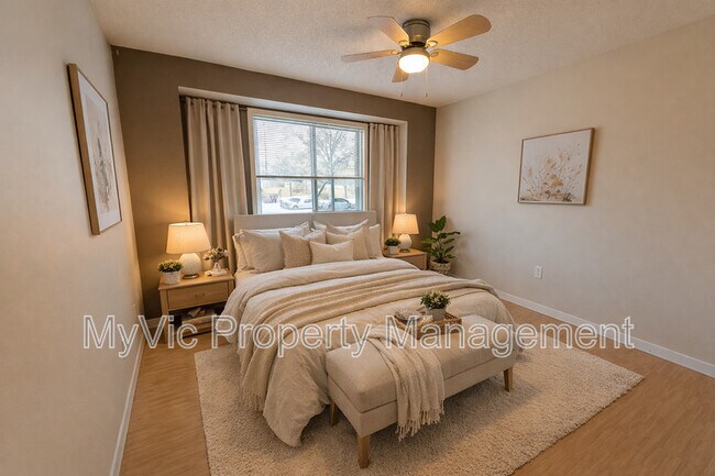 Photo - 11045-11123 123 St NW Unit Two Bed