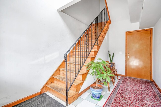 Photo - 125 Elizabeth Ave