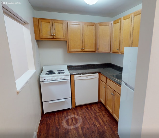 Photo - 48 Lancaster Ter