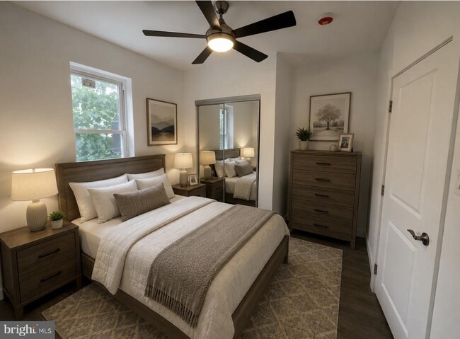 Photo - 625 E Thayer St