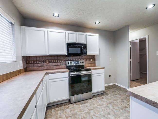 Photo - 632 Condor Trail