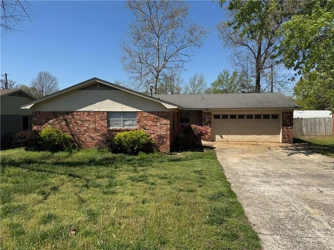 Photo - 328 Rodric Dr House