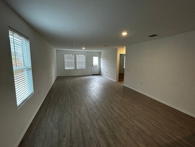 Photo - VIDA Subdivison - 4bed 2 bath Home