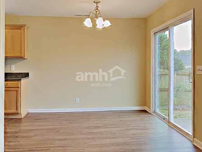 Photo - 1262 Lasalle Dr