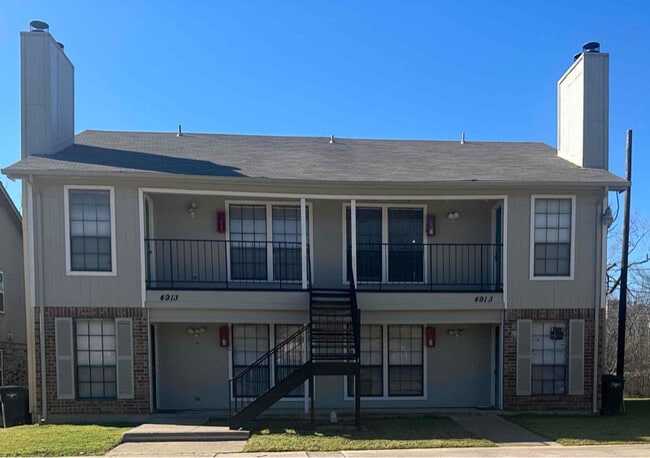 4913 Jamesway Rd Unit C
