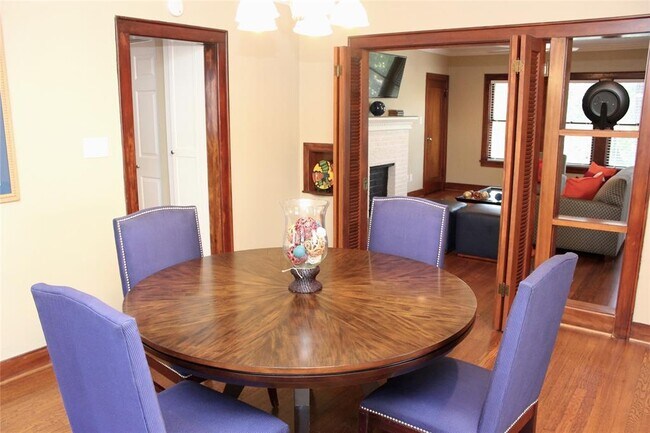 Photo - 2310 Arbor St