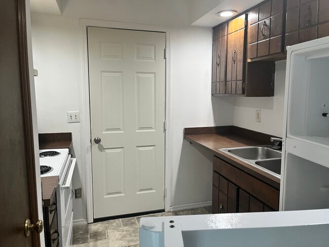 Photo - 6253 Teletha Ln