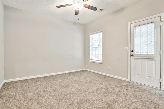 Photo - 754 Celeste Ln