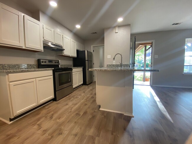 Photo - 2815 Frazier Ave