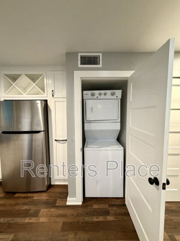 Photo - 415 S Victor Ave