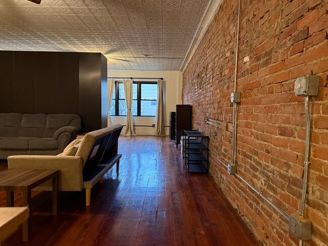 Photo - 27 Court St Unit 6