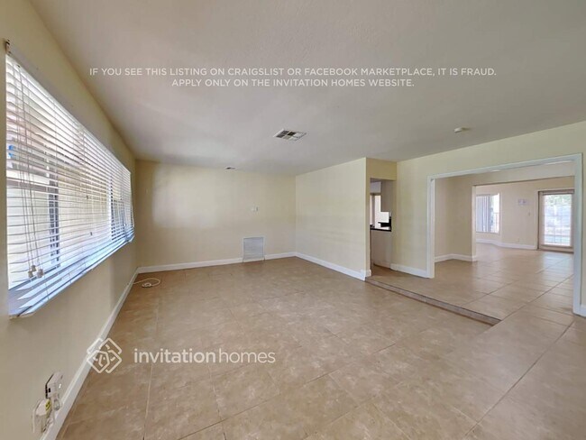 Photo - 4301 Monroe St