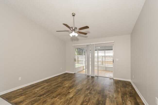 4703 Stove Pl