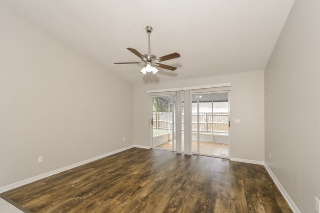 Photo - 4703 Stove Pl