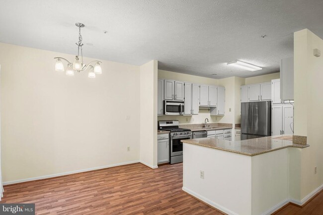 6035 Grenfell Loop