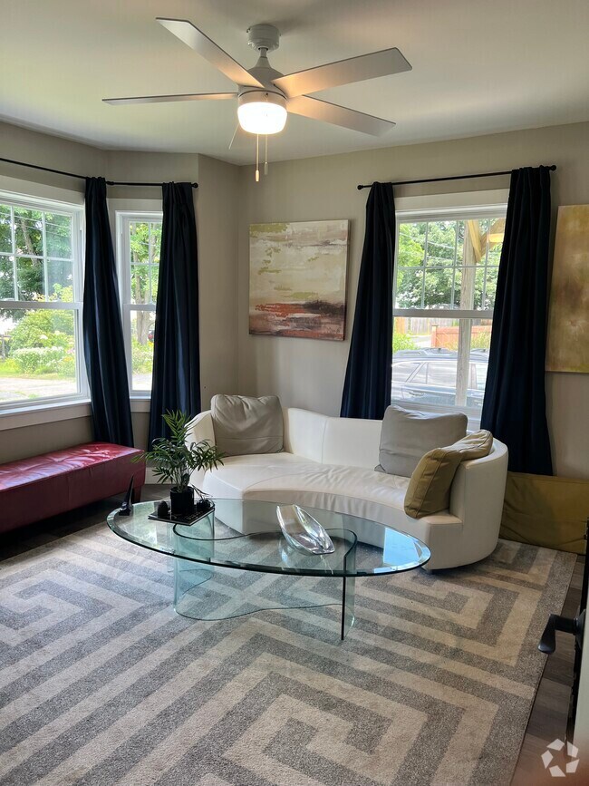 Rentals near Groton Dunstable Regional Middle 38 Rentals