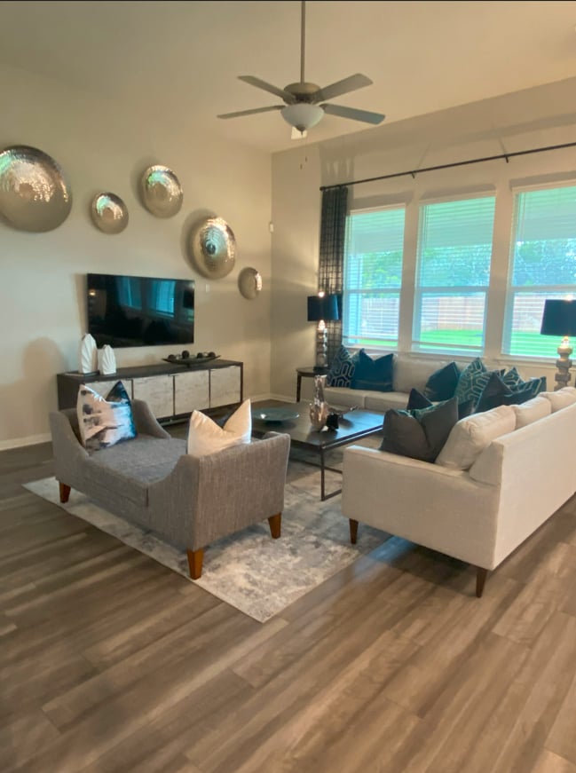 Photo - 457 Sue Peaks Lp