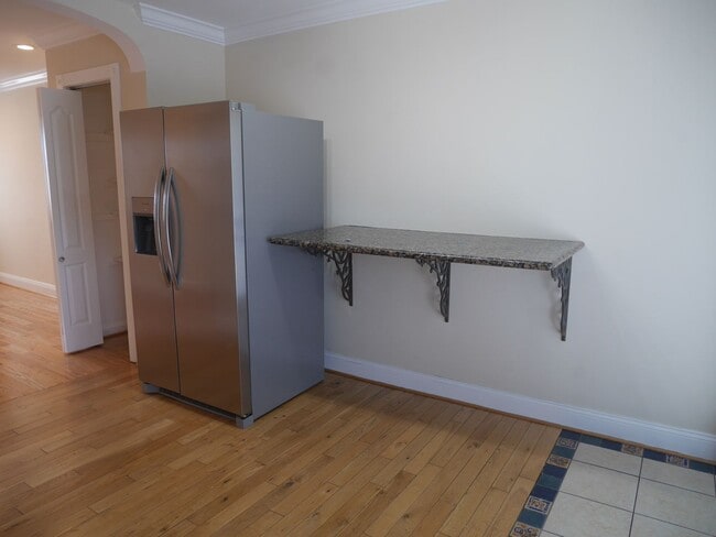 Photo - Modernized 2 Bedroom Rowhome in Baltimore