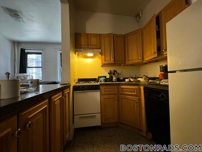 Photo - 1254 Commonwealth Ave Unidad 3