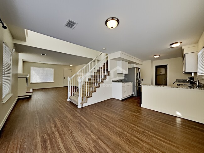 Photo - 18835 Burlington Pl