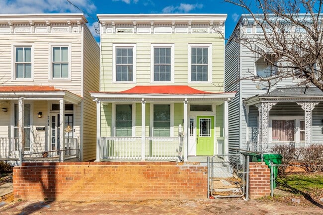 Building Photo - 2114 Venable St