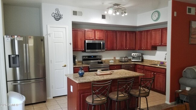 Building Photo - 18250 N Cave Creek Rd