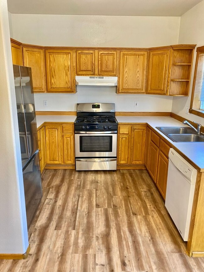 Photo - 3336 NE Cruise Loop