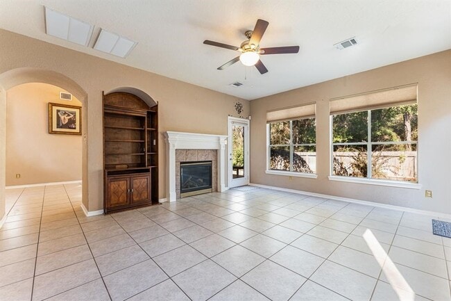Photo - 182 N Wimberly Way
