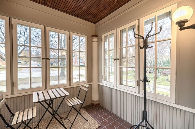 Photo - Quaint 4 bedroom Erie Home with Central Air & Garage Parking