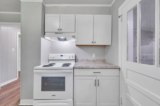 Photo - 1142 Sylvan Ave
