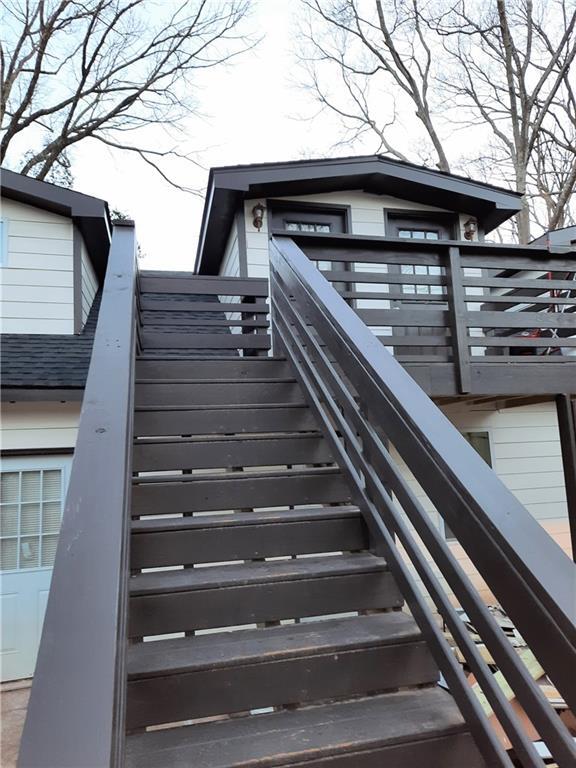 Building Photo - 1470 St Michael Ave Unit 5