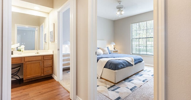Bristol Place Apartment Homes