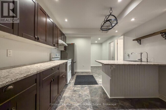 Photo - 4 Cutting Dr