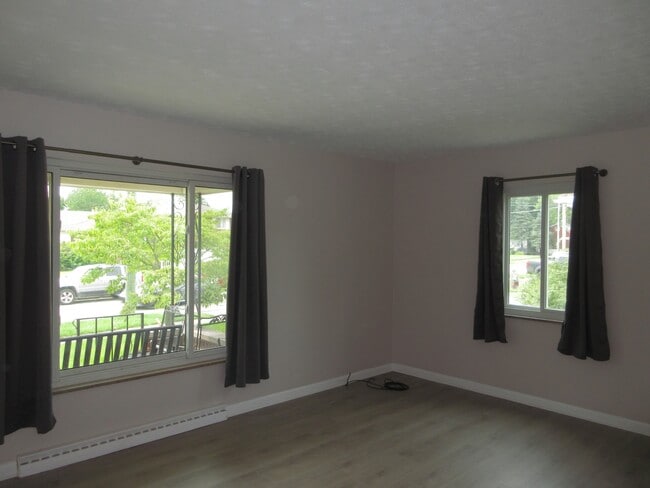 Photo - 3492 Moonridge Dr