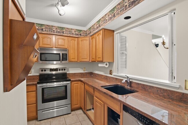 Photo - 7 River Rd Unit 306