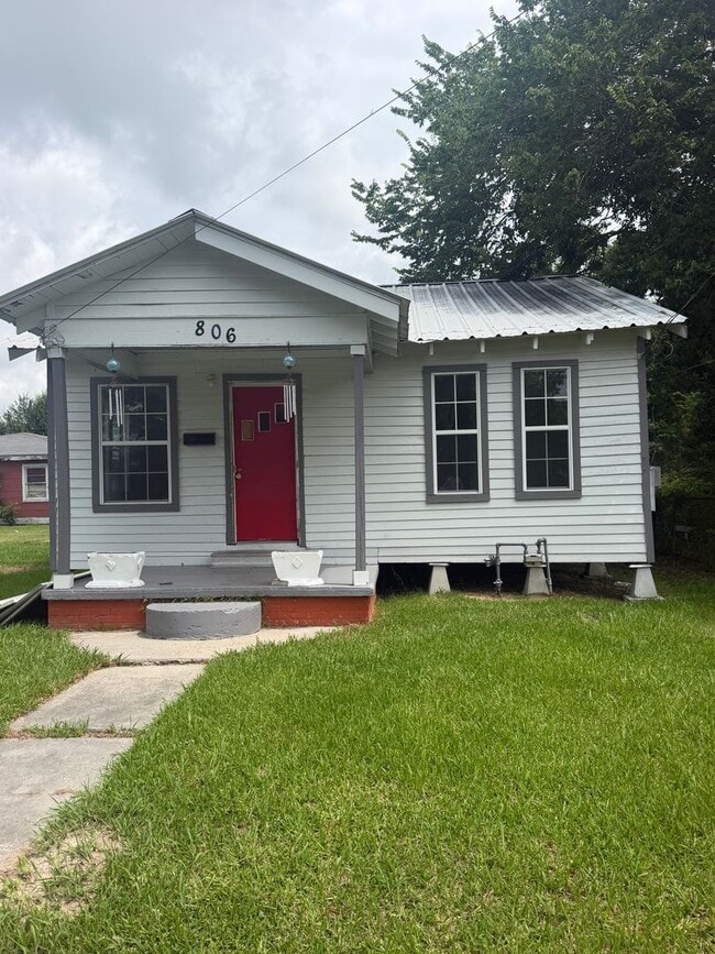 Building Photo - FOR RENT IN RAYNE!
