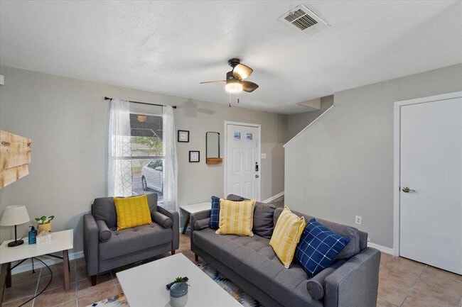 Photo - 200 Laurel Dr